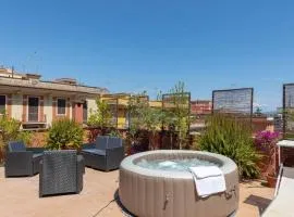 Penthouse with Jacuzzi on Private Terrace in Trastevere