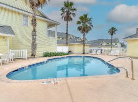 Beach Haven Unit 703, self catering accommodation in Corpus Christi