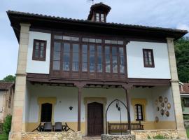 La sombra de Don Pelayo, cottage sa Cangas de Onís