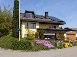 Ferienwohnung im Alpenblick, cheap hotel in Steinen