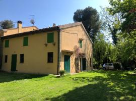 페자로에 위치한 교외 저택 Casale del monte, Pesaro