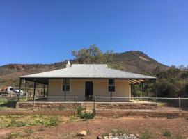 Old Homestead - The Dutchmans Stern Conservation Park, maison de vacances à Quorn