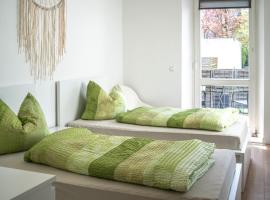 malerische Maisonettewohnung mit zwei Balkonen, Ferienwohnung in Plauen
