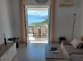 Apartments Kricin 14 Laura, holiday rental in Baška