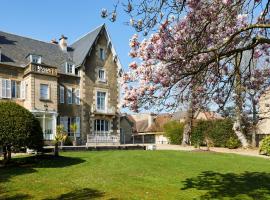 Le Clos De Bourgogne, hotel v destinaci Moulins