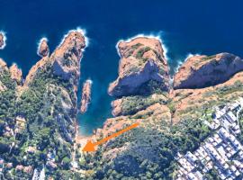 La Calanque de Figuerolles، فندق في لاسيوتا