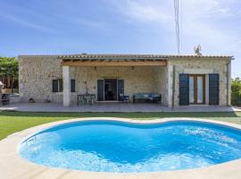 Pou Monjo, hotel en Selva