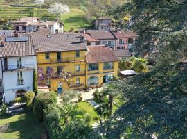 BB Romantico Palazzo dei Ulivi, Hotel in Purasca