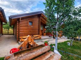 Holiday bungalows with pool, hotel in Plav