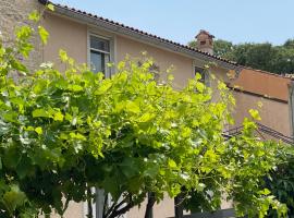 Farfalle di Valle, Hotel in Bale