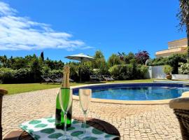 Albufeira Balaia Villa With Private Pool by Homing, hotell Albufeiras