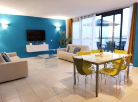 CASA AZUL 2Bedroom Apartment & Ocean View Terrace WIFI Premium, hotel em Costa Calma