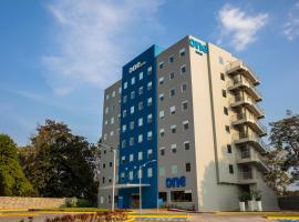One Tapachula, hotel poblíž Letiště Tapachula - TAP, Tapachula