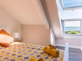 The Mexico Inn, Flat Two
