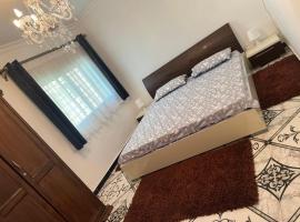 APARTMENT AYOUB -for families only-, ξενοδοχείο σε Ναντόρ
