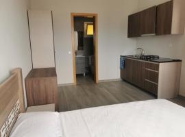 ENZO APARTAMENTO T0 - Inforsal, hotel poblíž Mezinárodní letiště Amílcar Cabral - SID, 