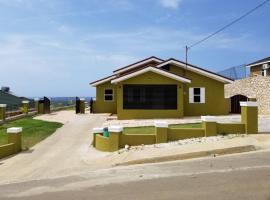 Villa verde Jamaica, holiday home in Falmouth