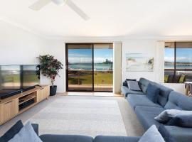 Shoreline Unit 8, apartment in Tuncurry