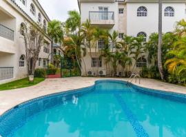 Cozy 2 bdr condo, with pool area and free WIFI, Hotel in Punta Cana