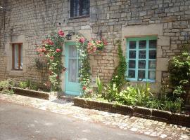 Holiday home Le Marronier, pet-friendly hotel in Ardilleux