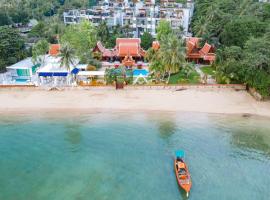 Royal Thai Villa Phuket - SHA Extra Plus, מקום אירוח ביתי בחוף ראווי