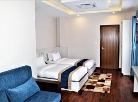 Hotel Mega & Apartment, хотел в района на Thamel, Катманду