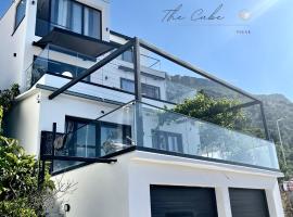 THE CUBE – hotel w Pisaku