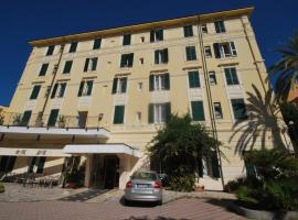 Hotel Esperia, hotell i Spotorno