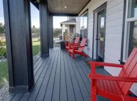 Sunset Beach Manor - Oyhut Bay Seaside Village