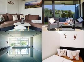 Black Forest Bergliebe Pool Terrasse Natur Ruhe Komfort, khách sạn ở Höchenschwand