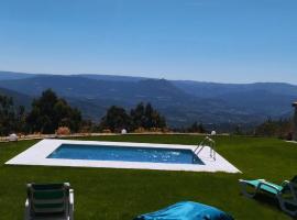 Bungalow com piscina, feriebolig i Celorico de Basto