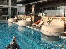 Toà Nhà Apec Mandala Wyndham Phú Yên, Hotel mit Pools in Tuy Hoa