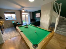 Heartswood Home Modern 3-bedroom, double driveway, помешкання для відпустки у місті Bentley