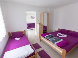 Ivy Love Apartmani, affittacamere a Soko Banja