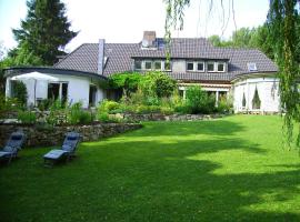 Gästehaus Villa Kreativ Susanne Lay, homestay in Bad Münder am Deister