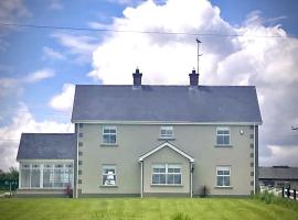 Corraglass House - close proximity to Cuilcagh, hotel perto de Florence Court, Letterbreen