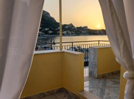 La casetta al mare, hotel em Palermo