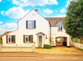 Norfolk Holiday Cottage 4-Bed Luxury Dog friendly, holiday home in Heacham