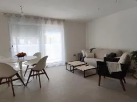 Precioso apartamento de 2 habitaciones recién reformado en Benidorm