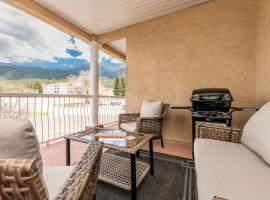 Cozy Fairmont Hot Springs 1br Condo, albergo a Fairmont Hot Springs