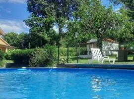 Casa Solda, una casa con piscina en Gondomar