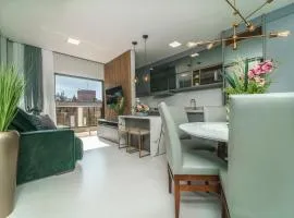 Apartamento 2 suítes com Piscina Centro Bombinhas