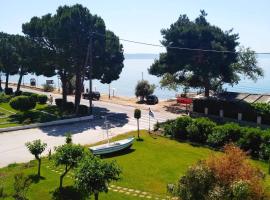 Bay view apartment, hotel in Malaki