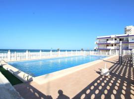 Amazing apartment in Murcia with shared swimming pool, hotel de golf en Murcia