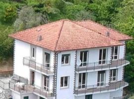 Villa Maremonti - con 3 piscine – hotel przyjazny zwierzętom w mieście Sestri Levante