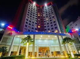 Crown Palace Hotel