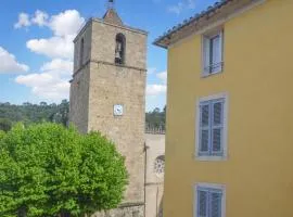1 Bedroom Gorgeous Apartment In Barjols