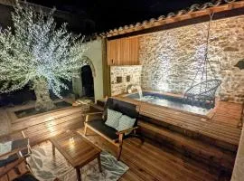 Charming 2Bed House near Sommiere south of France