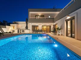 Luxury Villa Mia - Sevid, sumarhús í Sevid