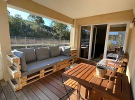 Charmant T2 proche de la plage et au calme、にあるアジャクシオ・ナポレオン・ボナパルト空港 - AJAの周辺ホテル